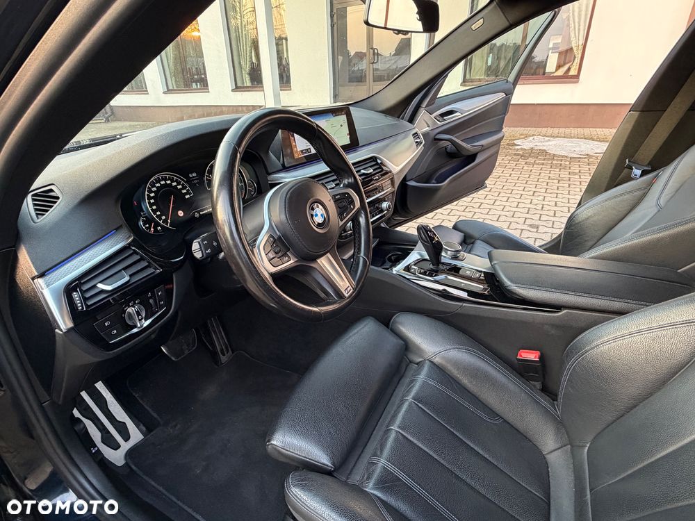 BMW Seria 5 520d M Sport Edition - 28