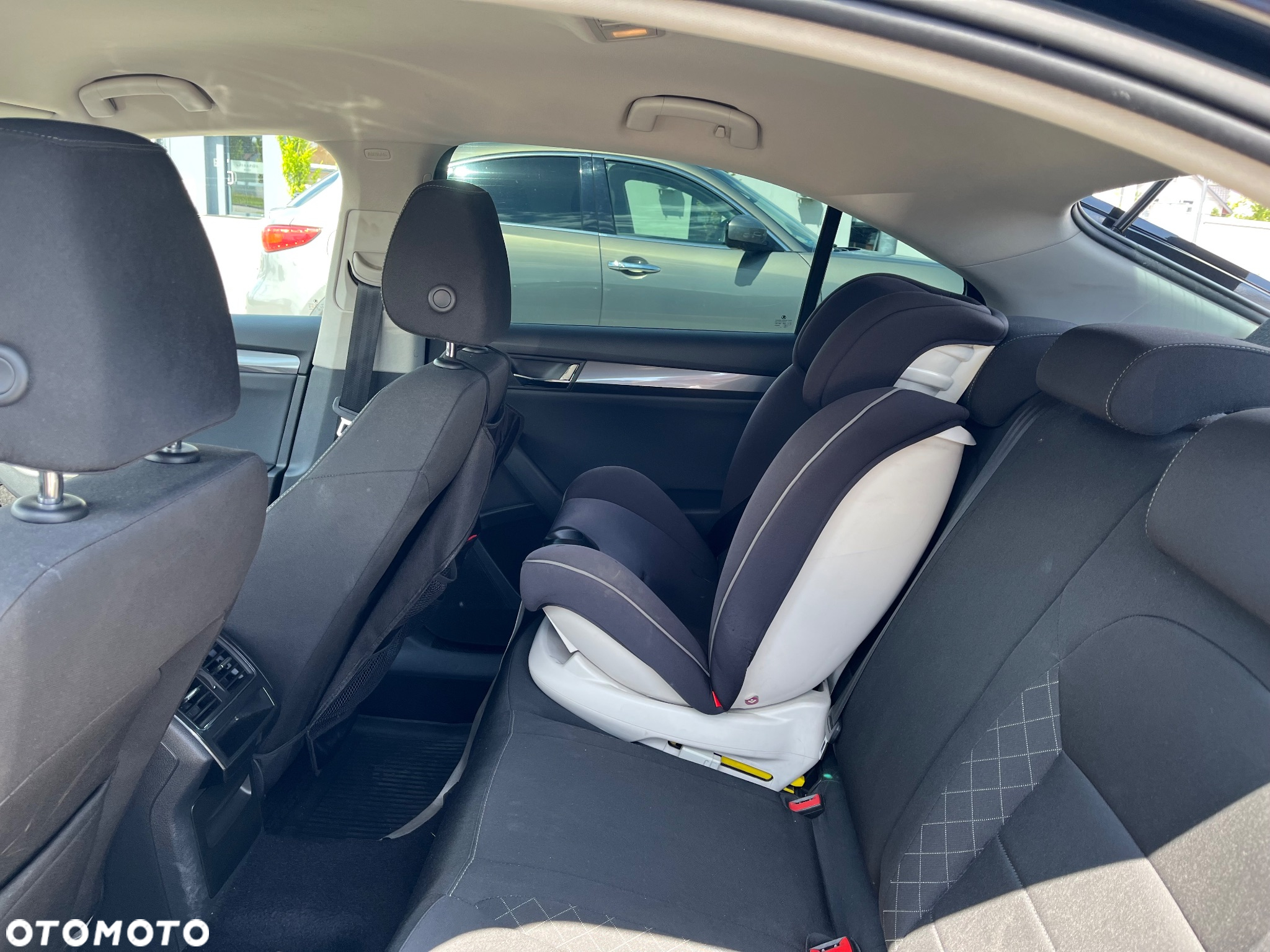 Skoda Superb 2.0 TDI Active - 10
