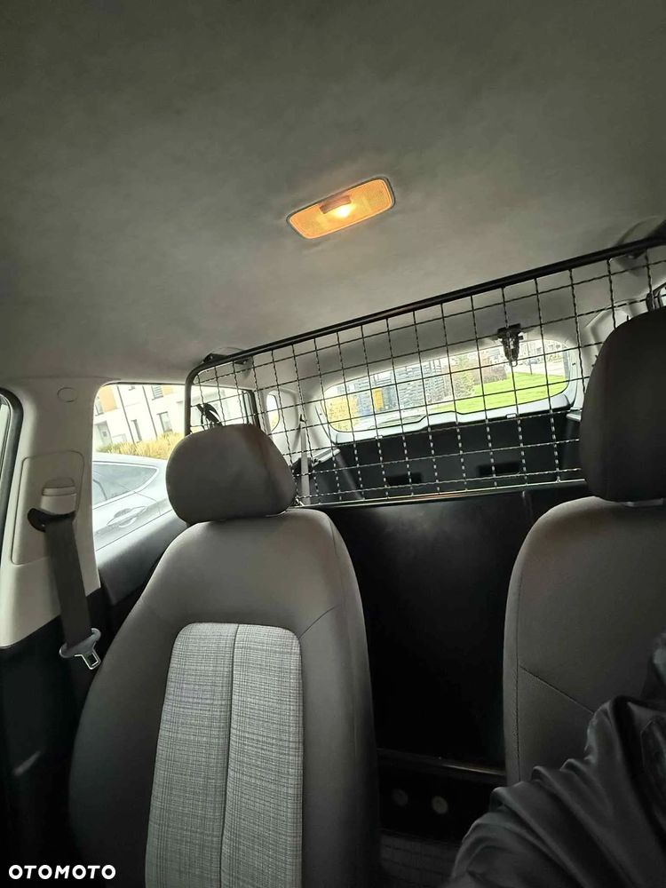 Kia Venga 1.6 M - 9
