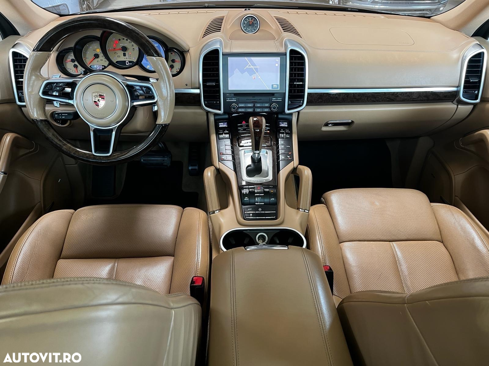 Porsche Cayenne 3.0 L - 9