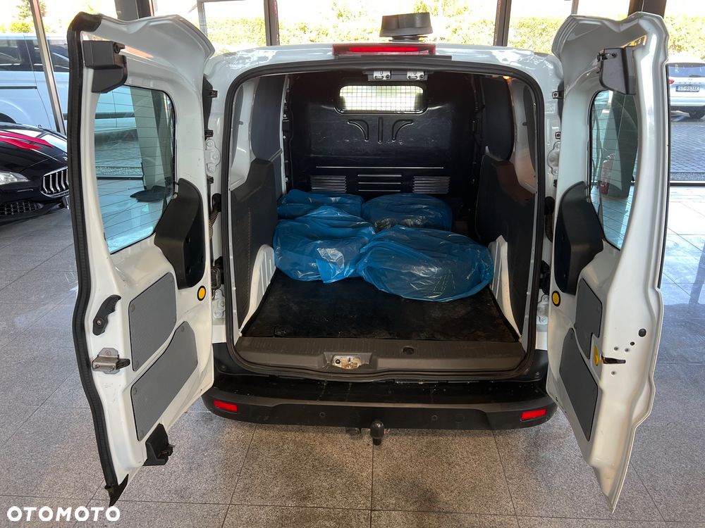 Ford Transit Connect - 13