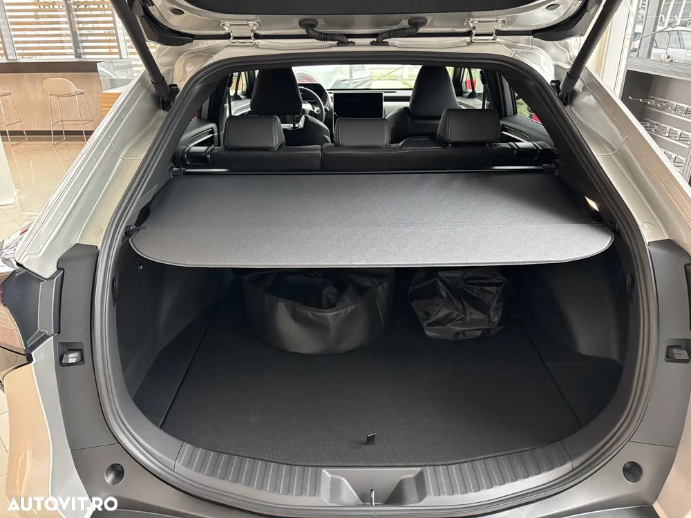 Toyota BZ4X 160 KW AWD (4x4) Luxury Solar Edition - 6