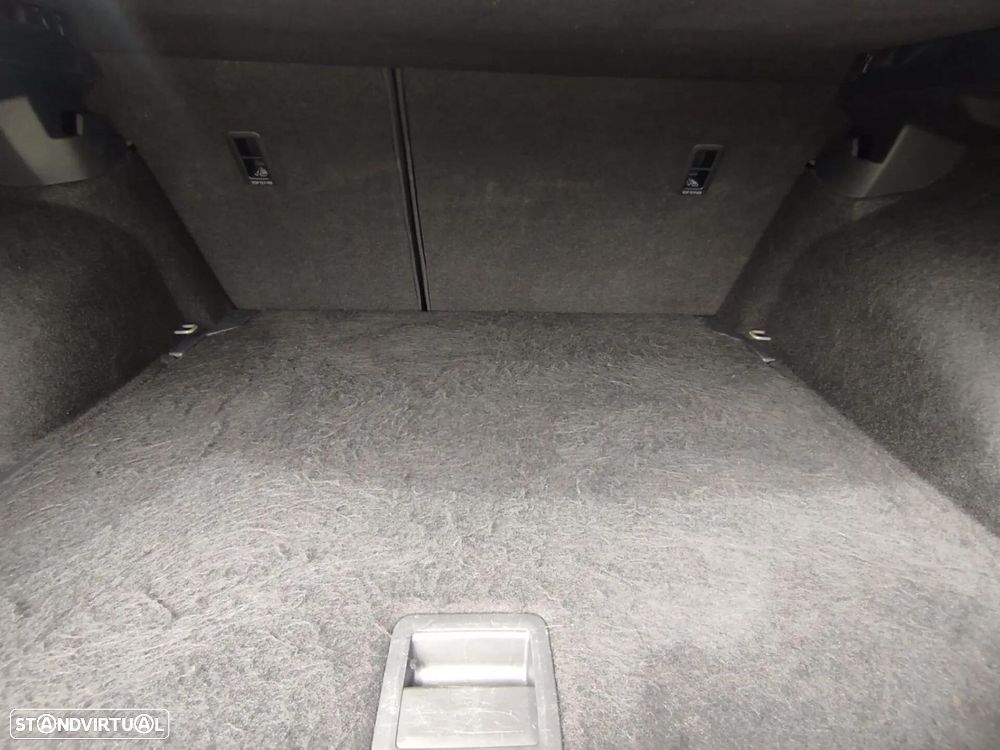 VW Taigo 1.0 TSI Urban DSG - 32