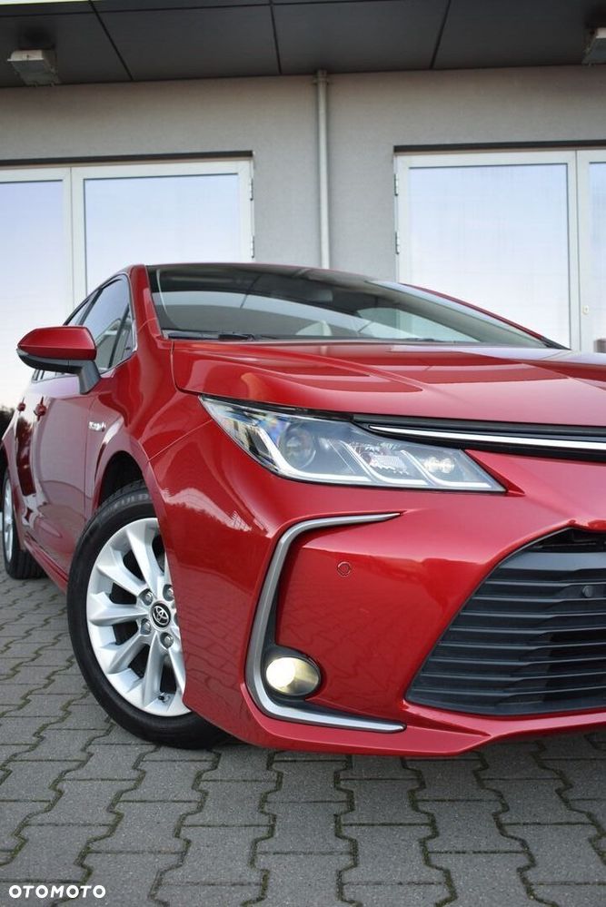 Toyota Corolla 1.8 Hybrid Comfort - 18