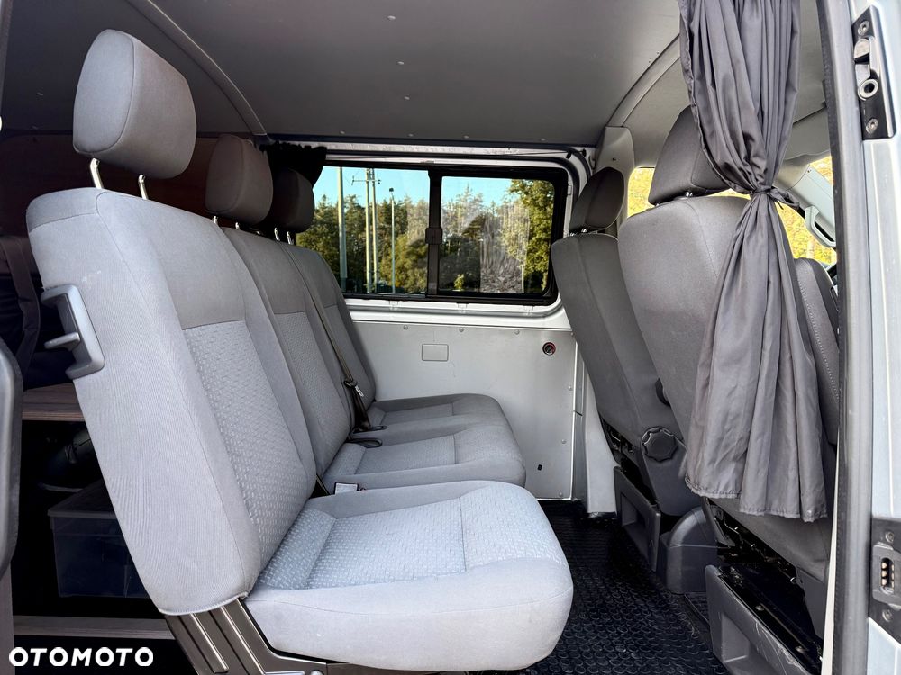 Volkswagen Transporter - 17