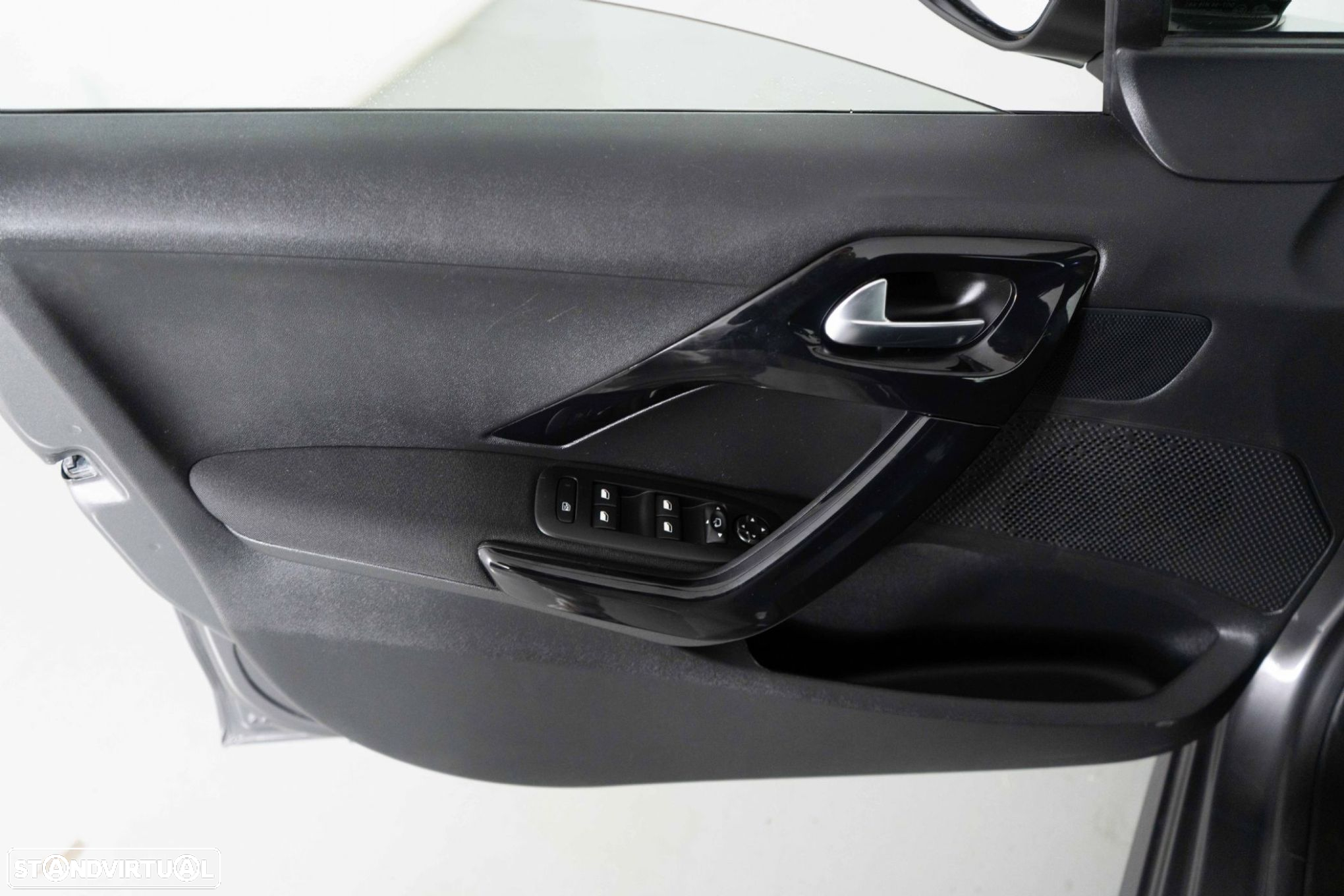 Peugeot 208 1.2 PureTech Allure - 18
