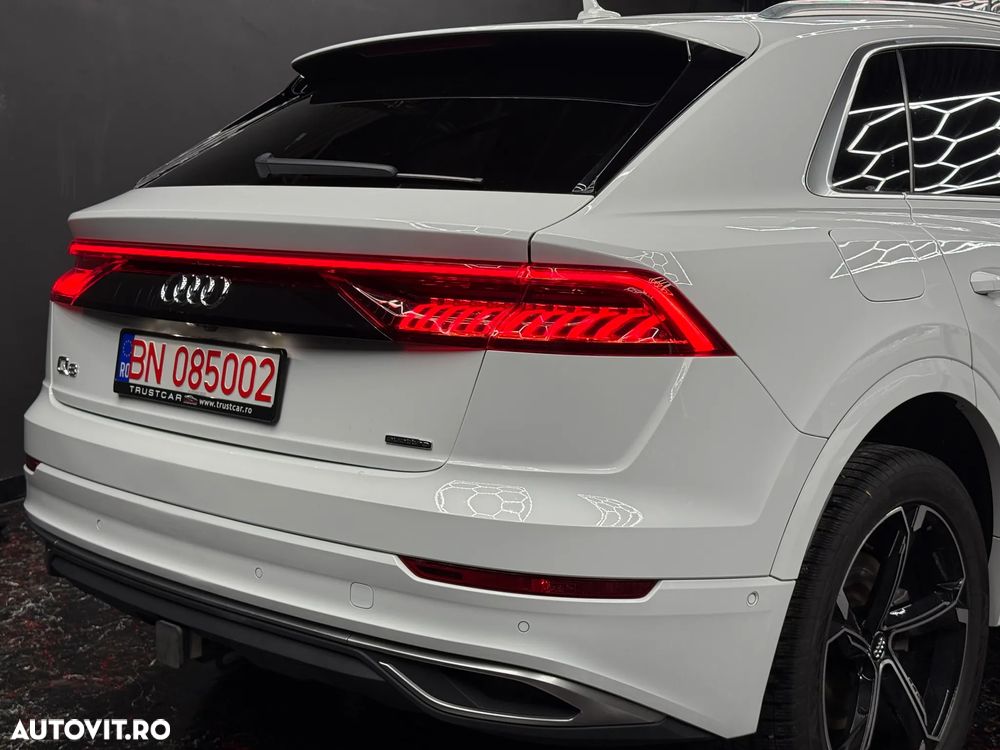 Audi Q8 55 TFSI quattro Tiptronic - 4