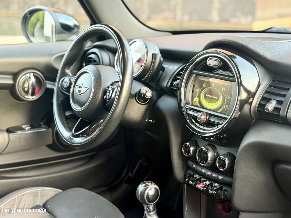 MINI 3 Portas Cooper D - 12