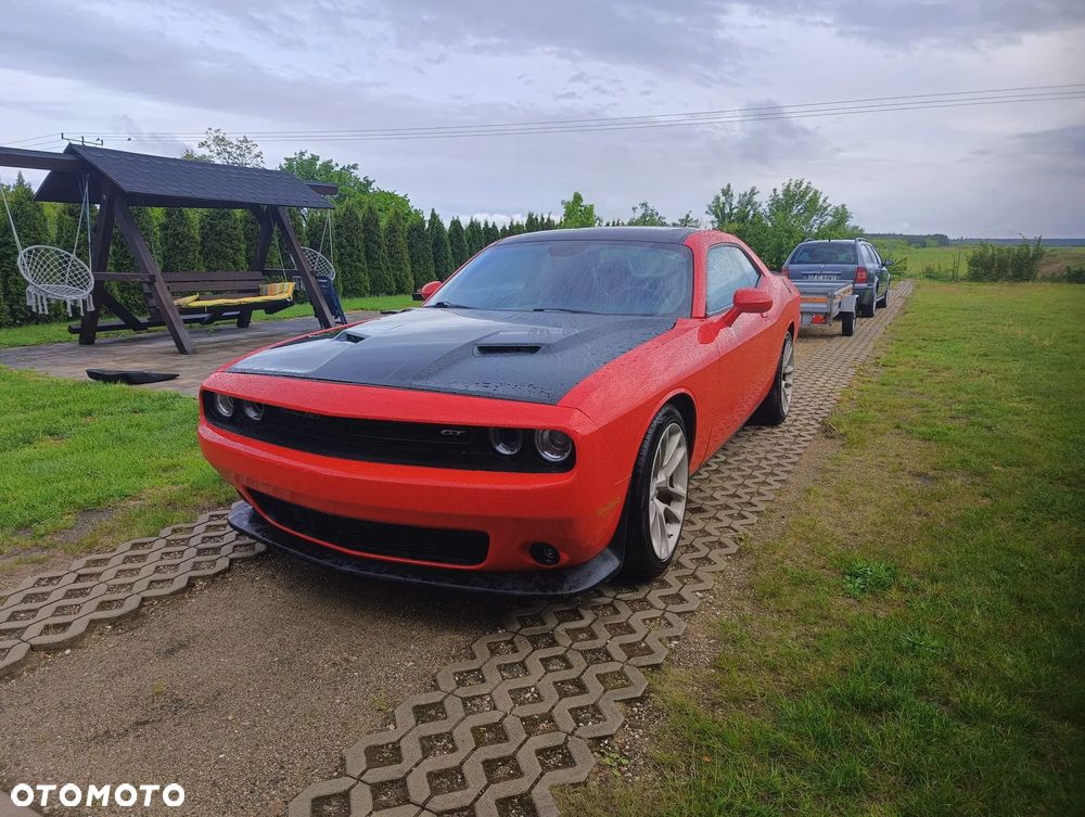 Dodge Challenger - 4