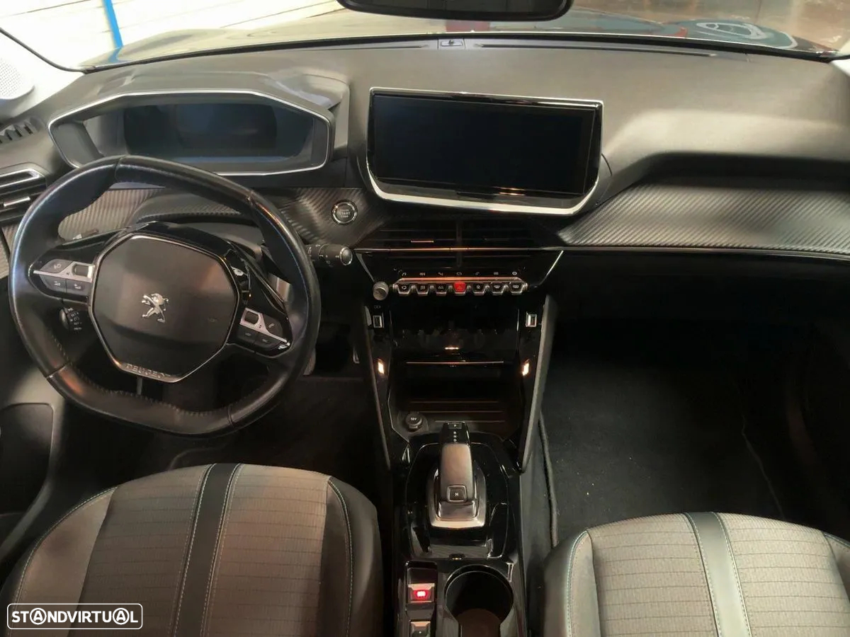 Peugeot 208 1.2 PureTech Allure EAT8 - 2