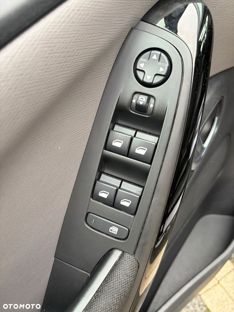 Citroën C4 SpaceTourer 1.5 BlueHDi Shine S&S EAT8 - 22