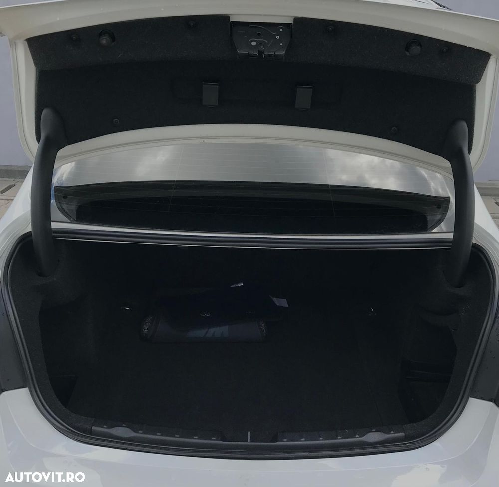 BMW Seria 3 - 36