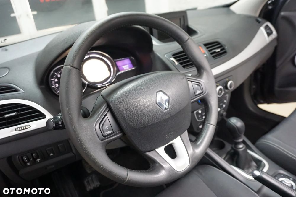 Renault Megane TCe 130 Night and Day - 17