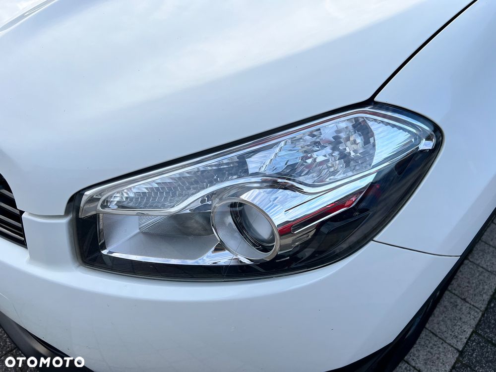 Nissan Qashqai 2.0 CVT tekna - 22