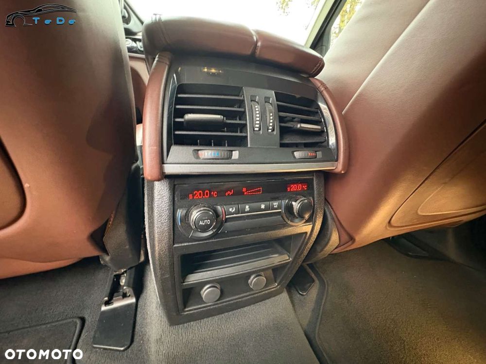 BMW X6 xDriveM50d - 28