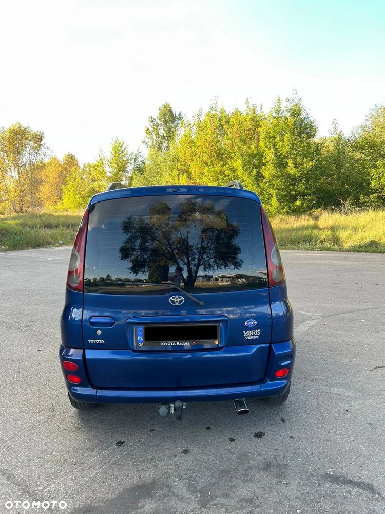 Toyota Yaris Verso 1.4 D-4D - 9