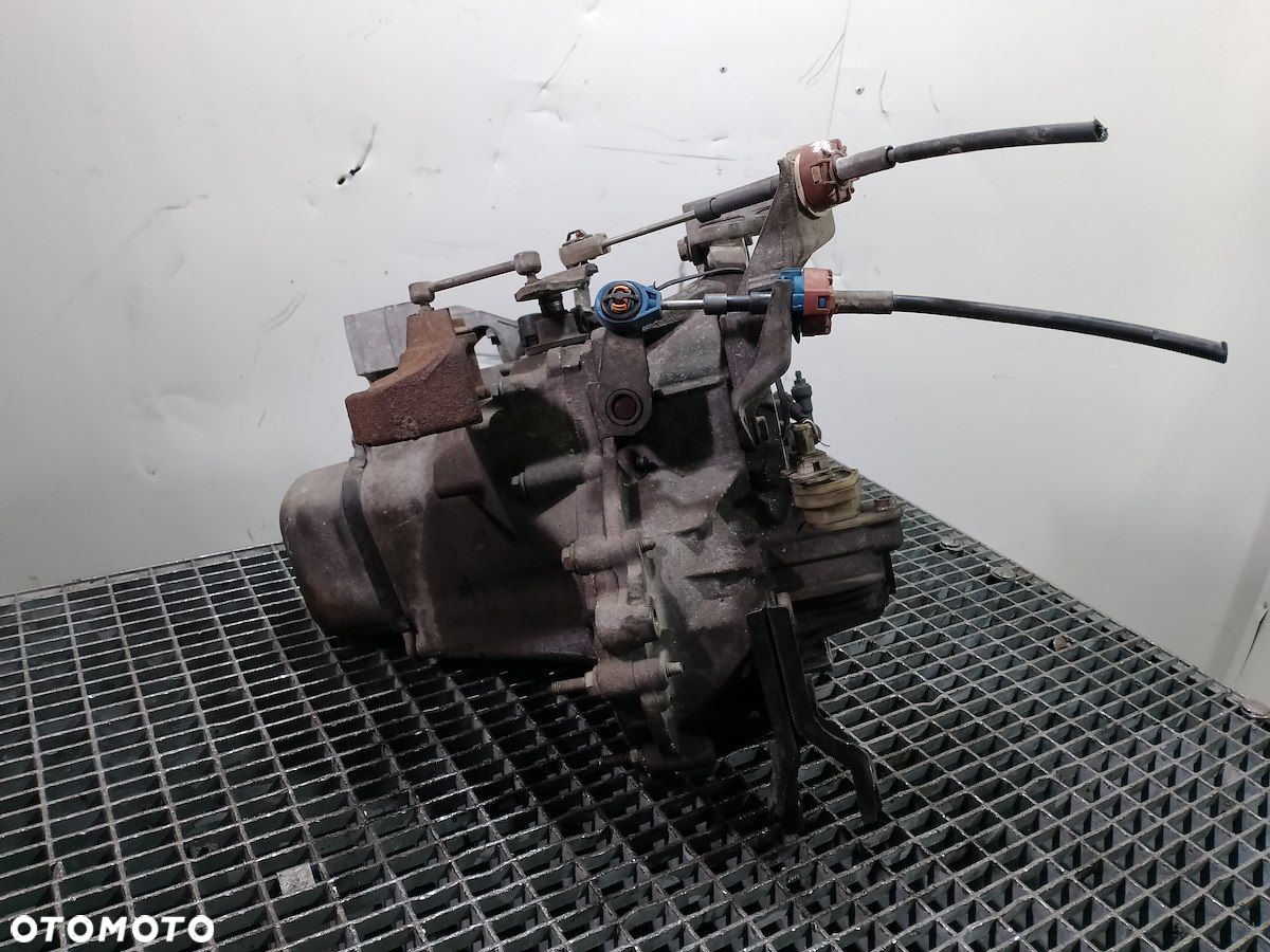 SKRZYNIA BIEGÓW MANUALNA CITROEN C3 20CQ08 1.1 8V - 2