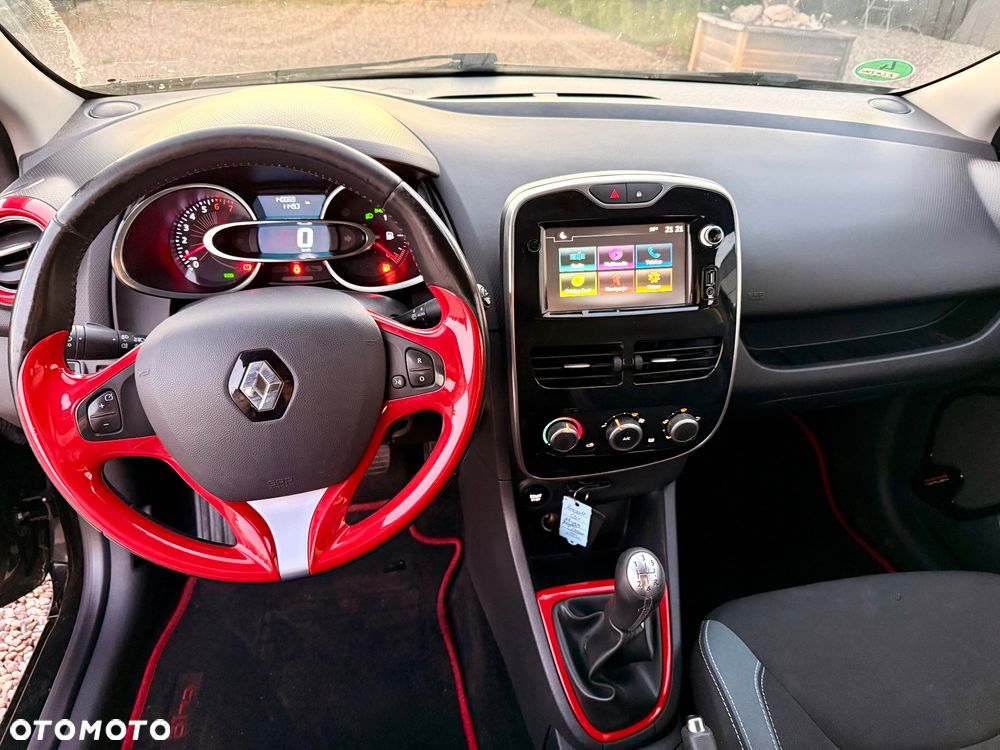 Renault Clio - 8