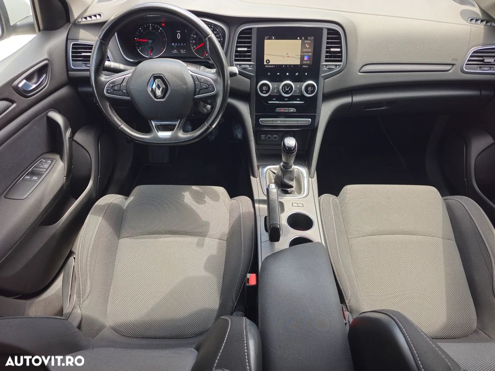 Renault Megane BLUE dCi Intens - 10