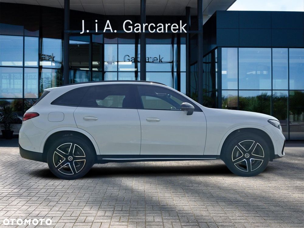 Mercedes-Benz GLC - 7