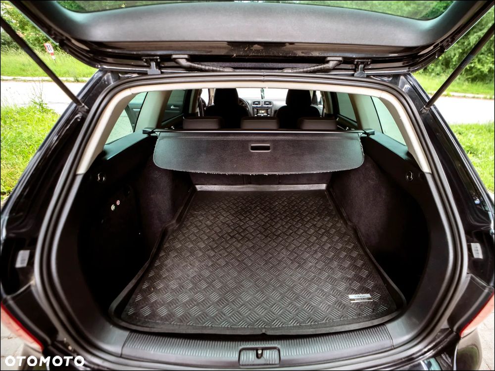 Volkswagen Golf - 37