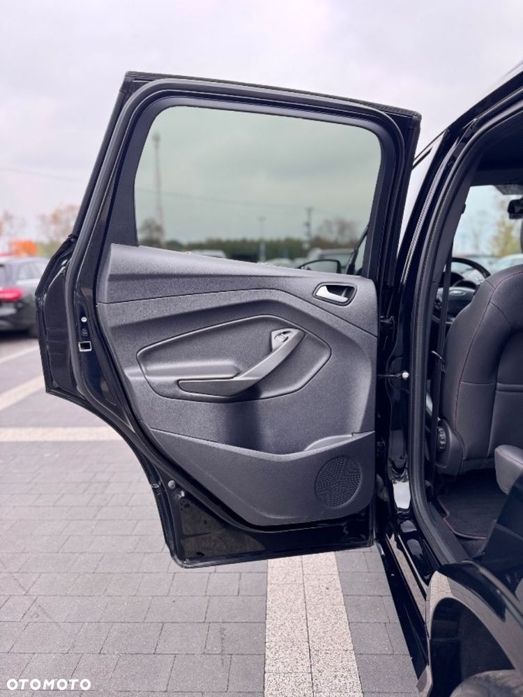 Ford Kuga - 23