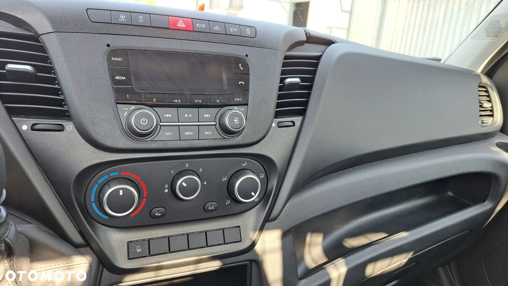 Iveco DAILY 35C18H - 24