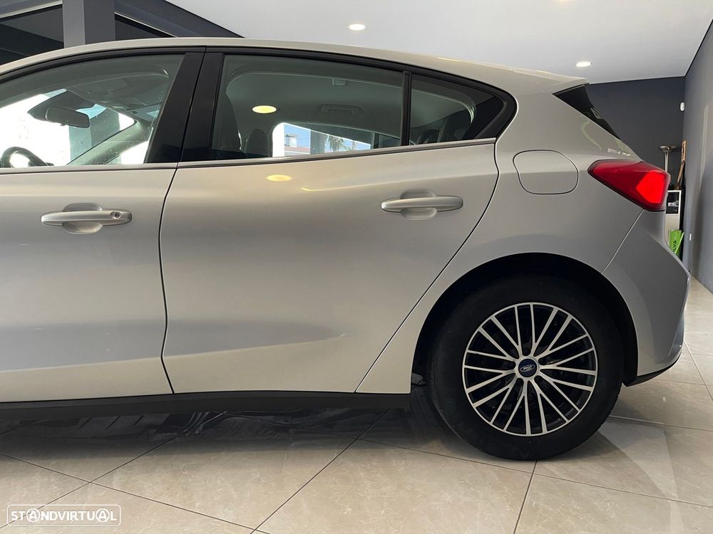 Ford Focus 1.5 TDCi EcoBlue Active Aut. - 13