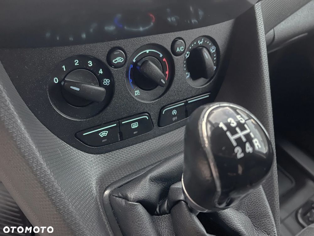 Ford Transit Connect L2 - 18