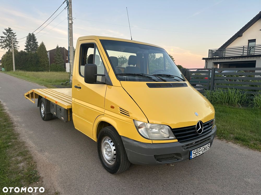 Mercedes-Benz Sprinter - 1