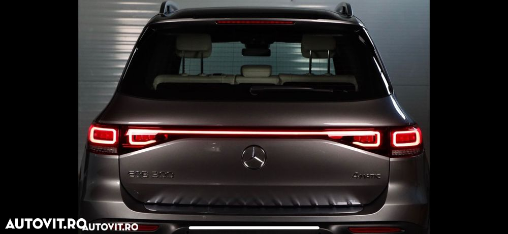 Mercedes-Benz EQB 300 4MATIC - 35