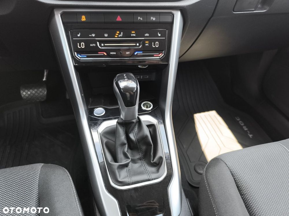 Volkswagen T-Roc - 15