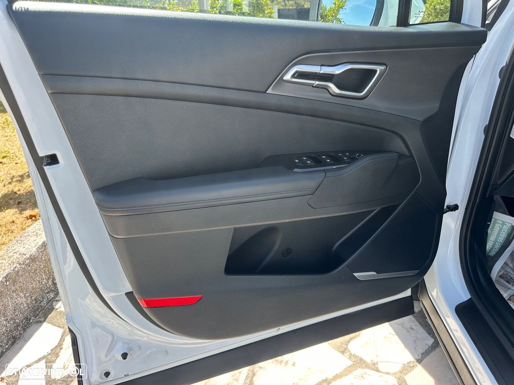 Kia Sportage 1.6 T-GDI AWD Base - 13