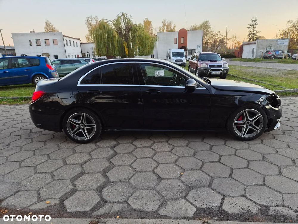 Mercedes-Benz C-Class 2020 photo 2