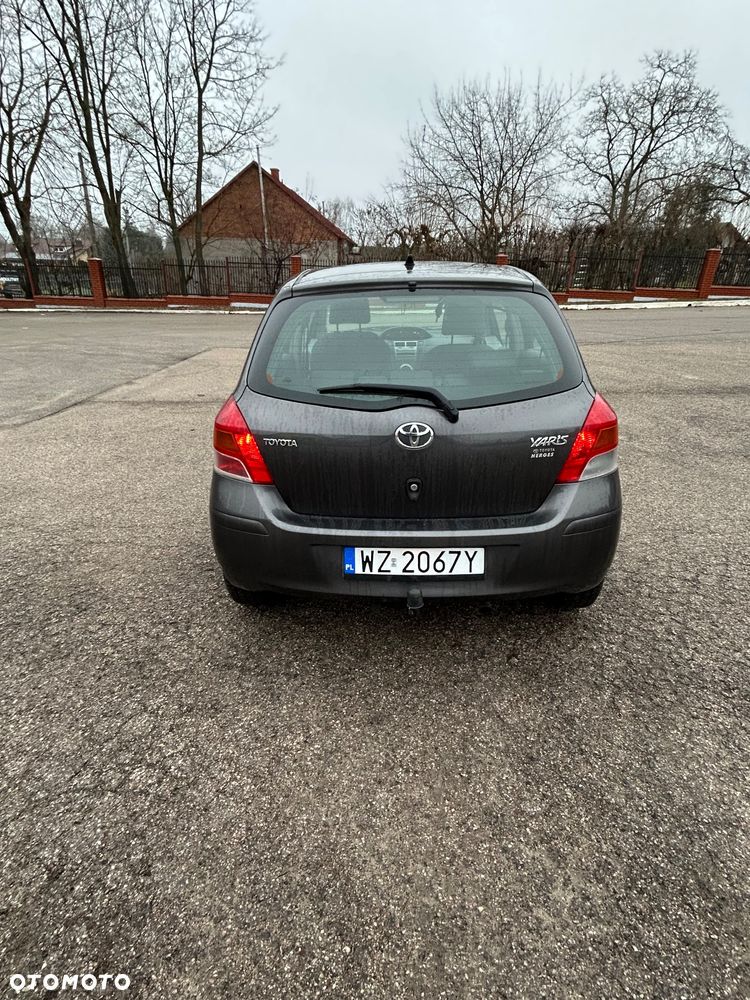 Toyota Yaris 1.33 Sol - 6