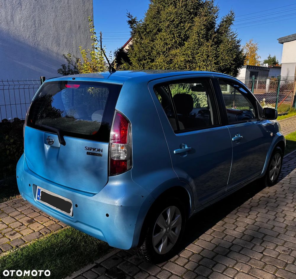 Daihatsu Sirion 1.0 - 3