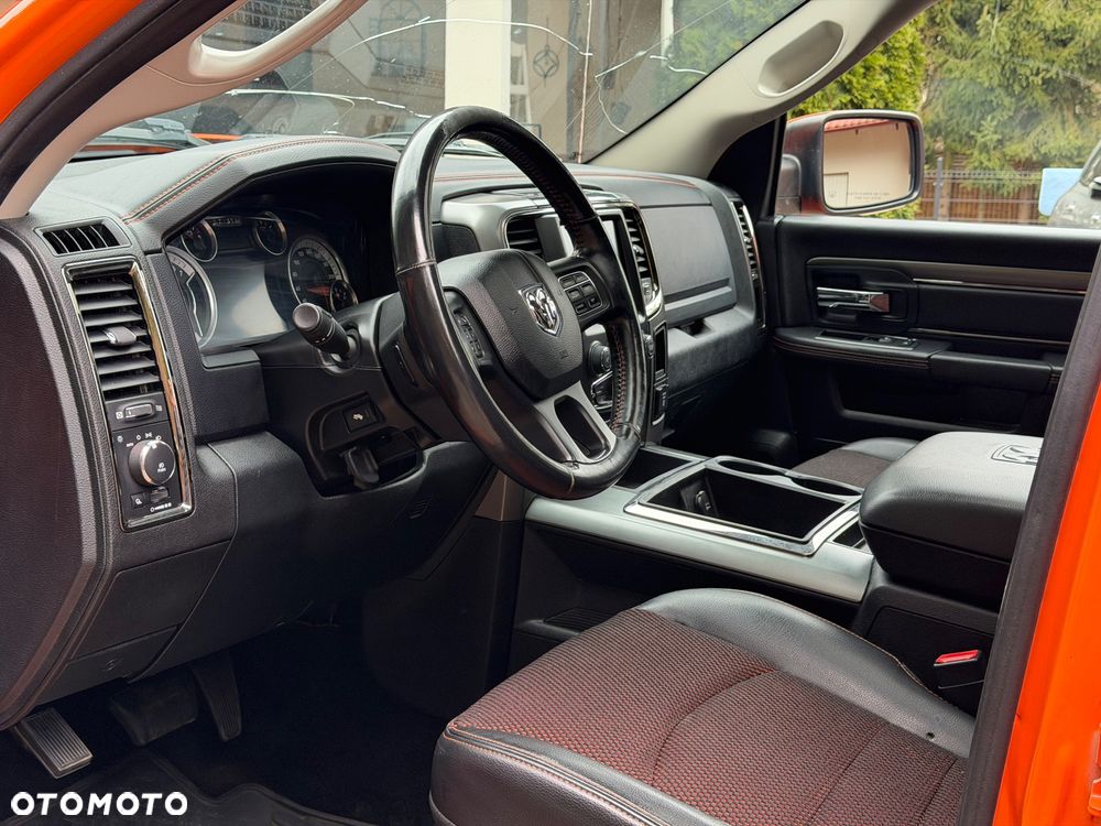 Dodge RAM 5.7 4x4 - 19