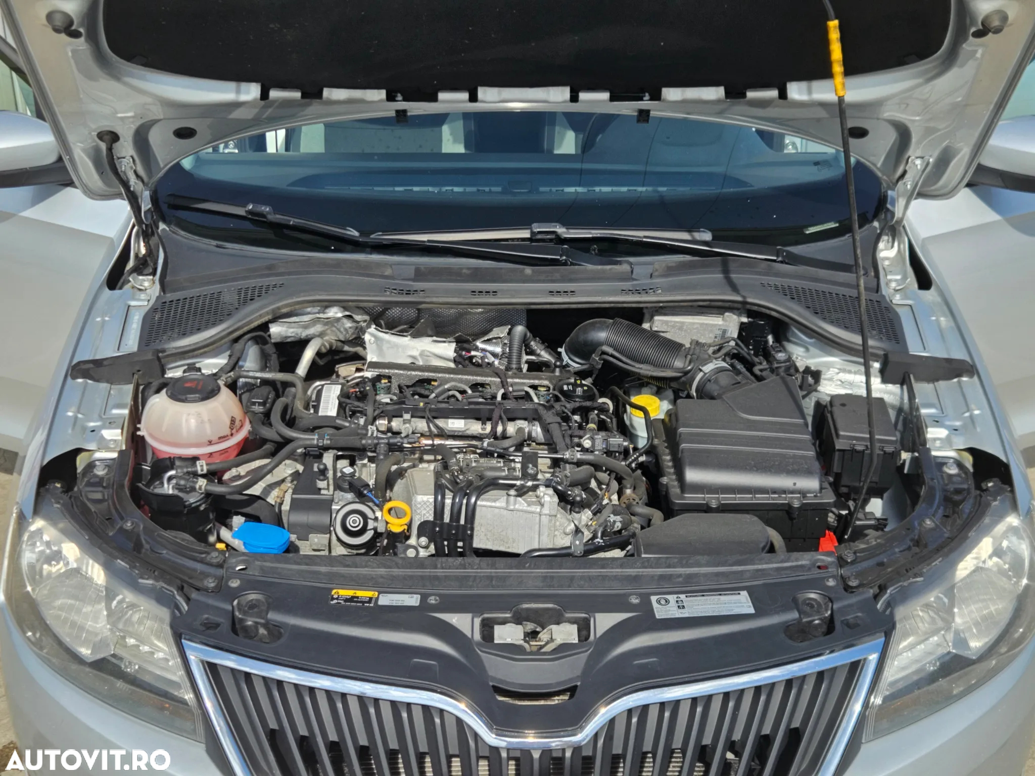 Skoda RAPID 1.6 TDI Style - 15