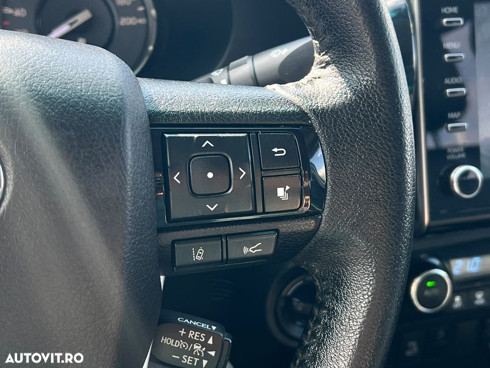 Toyota Hilux 4x4 Double Cab A/T Style - 24
