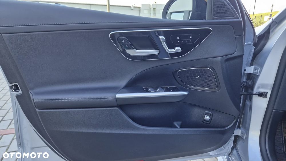 Mercedes-Benz Klasa C 220 d 4MATIC 9G-TRONIC - 17
