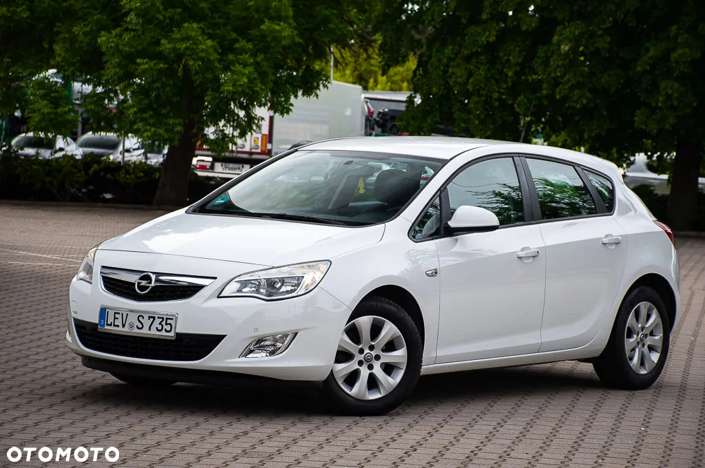 Opel Astra - 14