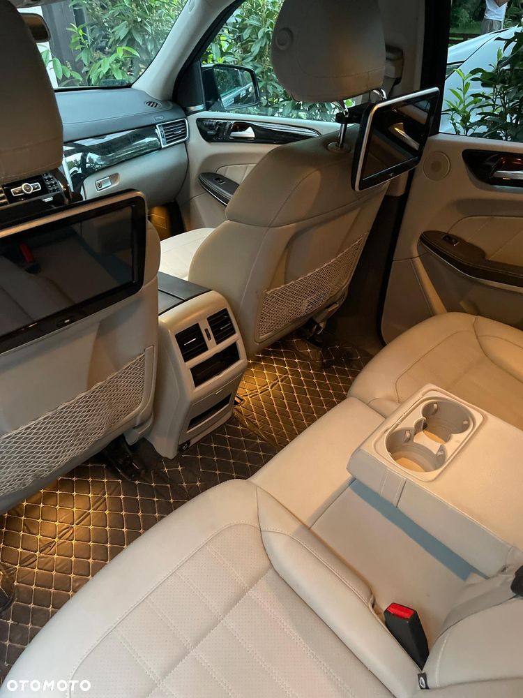 Mercedes-Benz GL 450 4Matic 7G-TRONIC - 35