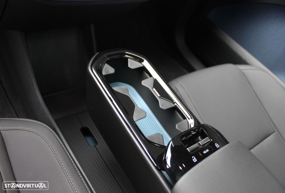 Volvo EX30 69 kWh Single Motor Extended Range Ultra - 10