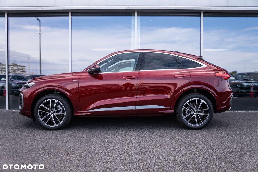Audi Q5 Sportback - 6