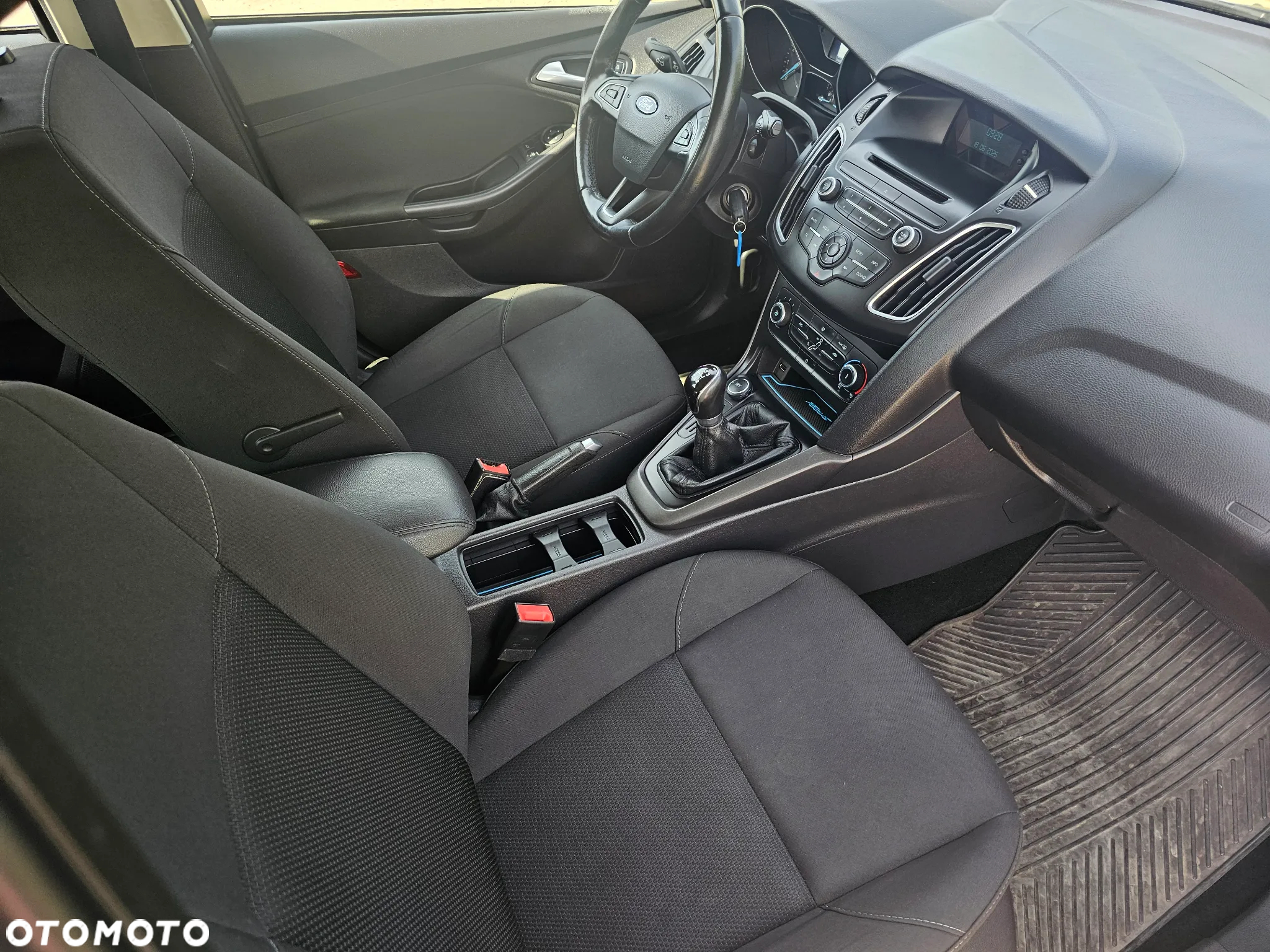 Ford Focus 1.6 Trend - 10