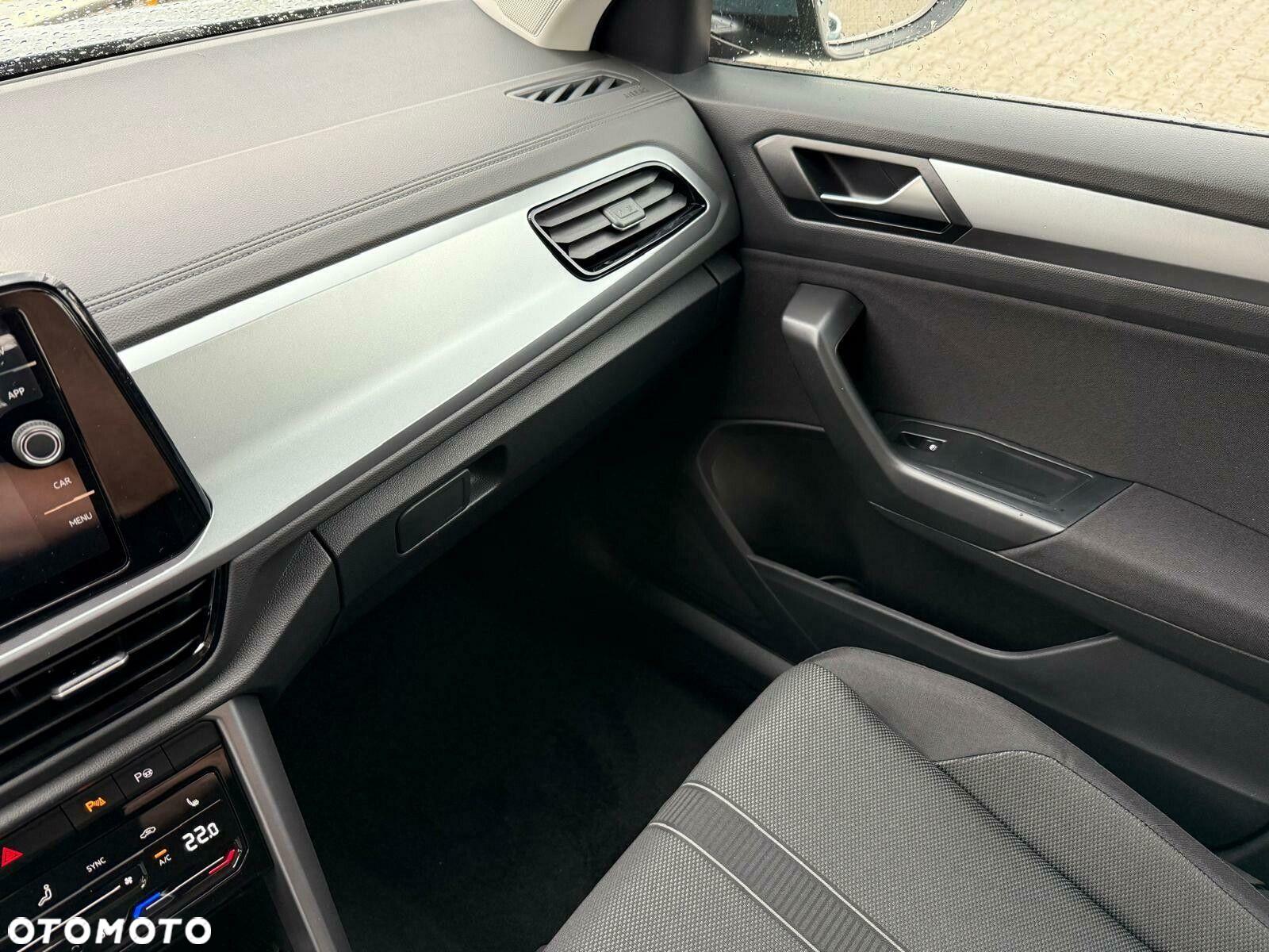 Volkswagen T-Roc 1.5 TSI Life Plus - 28