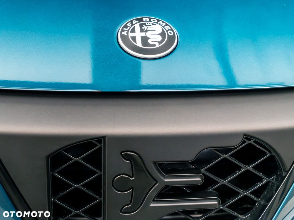 Alfa Romeo Junior 1.2 mHEV Ibrida Speciale eDCT - 11