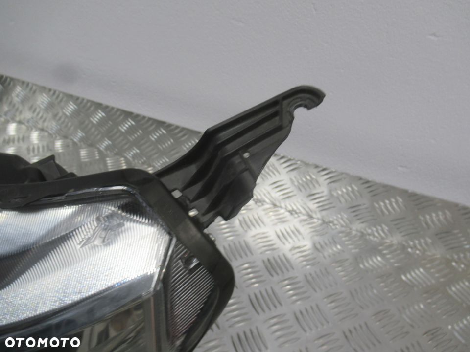 LAMPA PRZEDNIA PRZÓD LEWA SUZUKI VITARA II 2 2015-2018 rok - 9