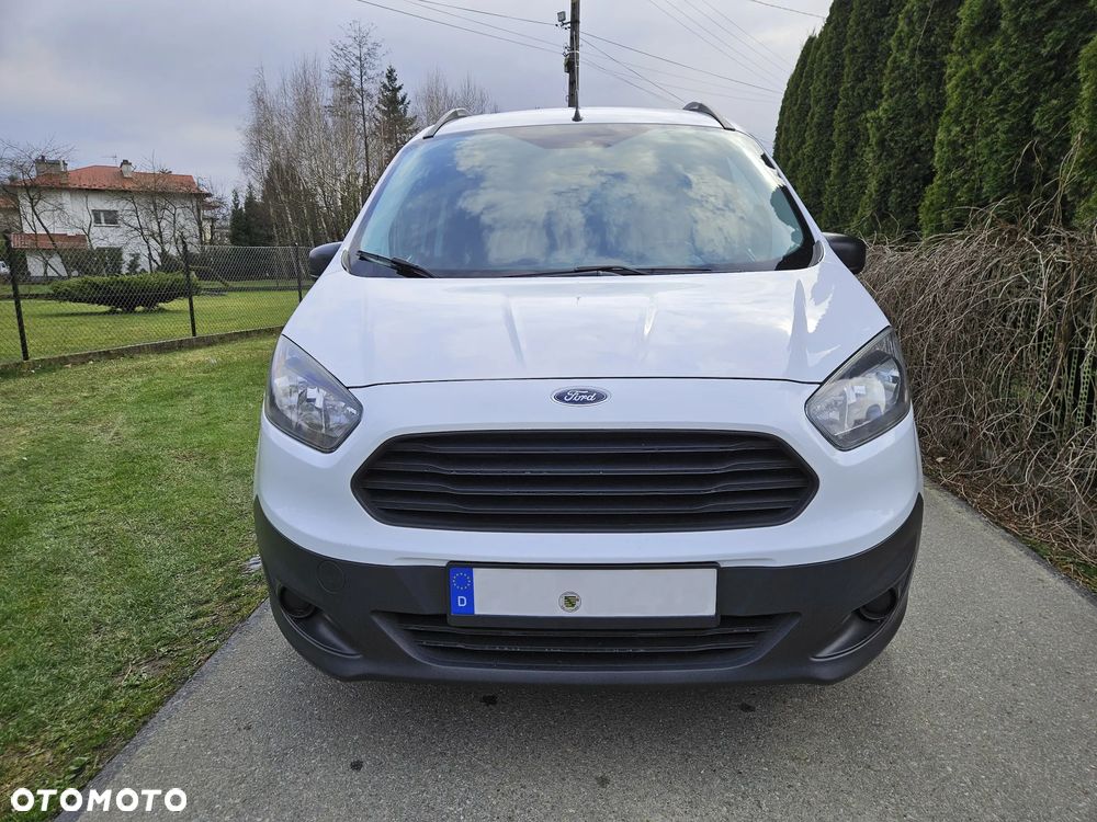 Ford Transit Courier - 2