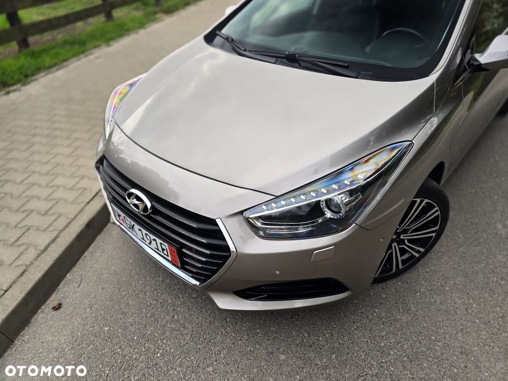 Hyundai i40 Kombi blue 1.7 CRDi DCT Premium - 36